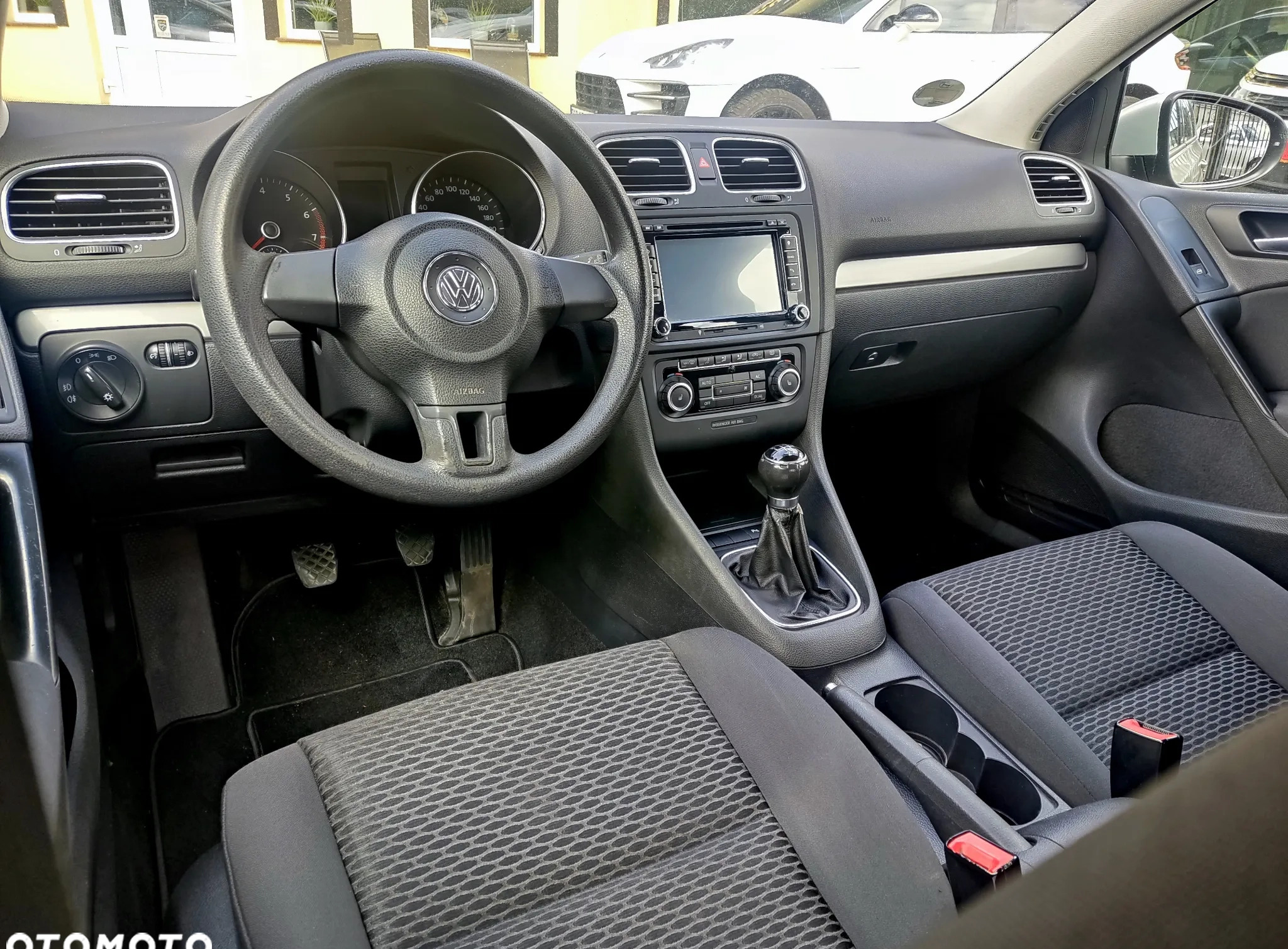 Volkswagen Golf cena 23900 przebieg: 208000, rok produkcji 2010 z Gryfino małe 29